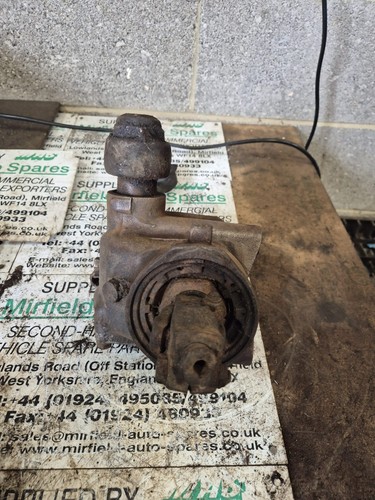 Mercedes w123 steering box - w123,