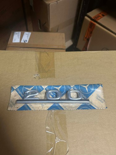 Nos mercedes w123 200 rear - 200,